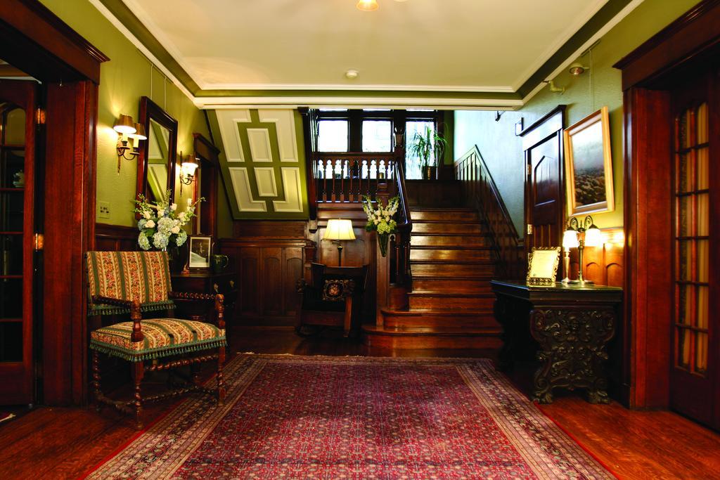 بروكلاين The Bertram Inn المظهر الخارجي الصورة